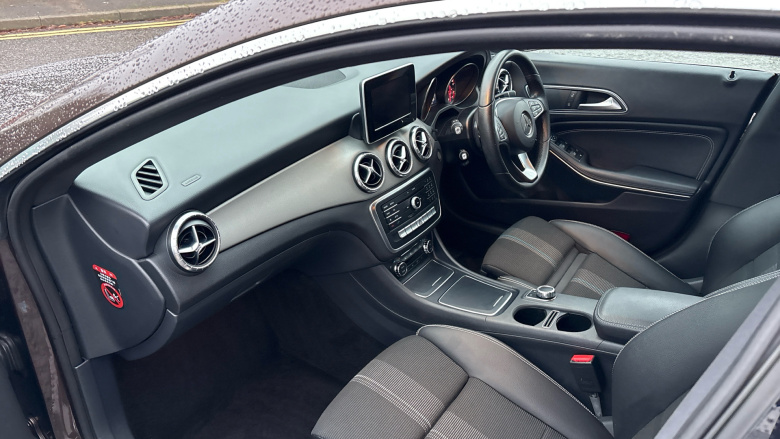 Mercedes-Benz CLA 200d Sport 5dr Tip Auto Diesel Estate